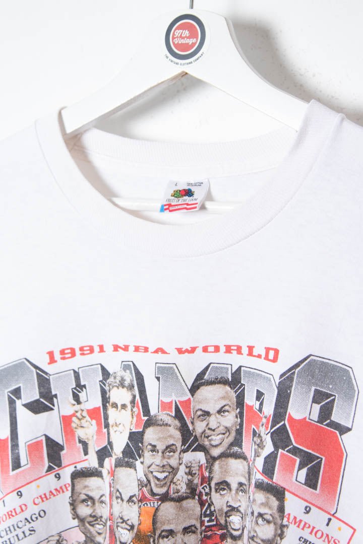 1991 Chicago Bulls NBA World Champions Single Stitch Graphic T-Shirt (S) - 97th Vintage