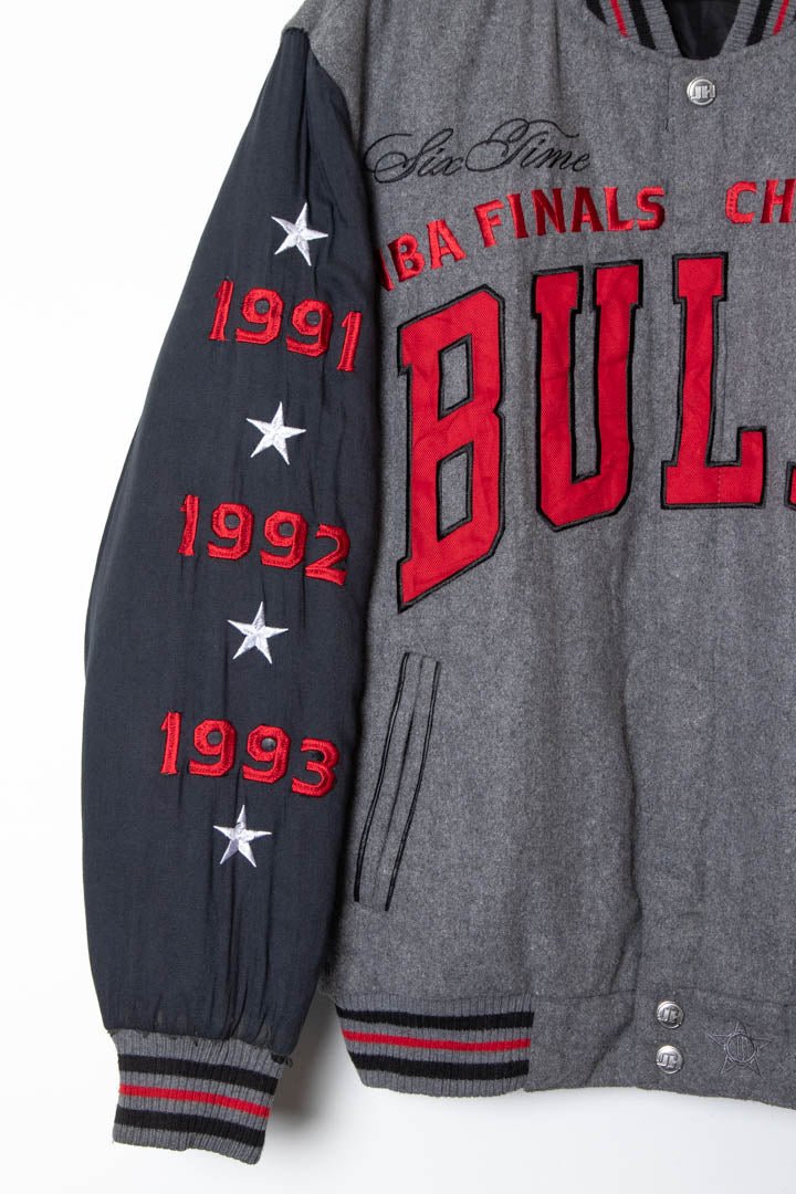 1998 Chicago Bulls 'Six Time Champions' Reversible Bomber Jacket (M) - 97th Vintage