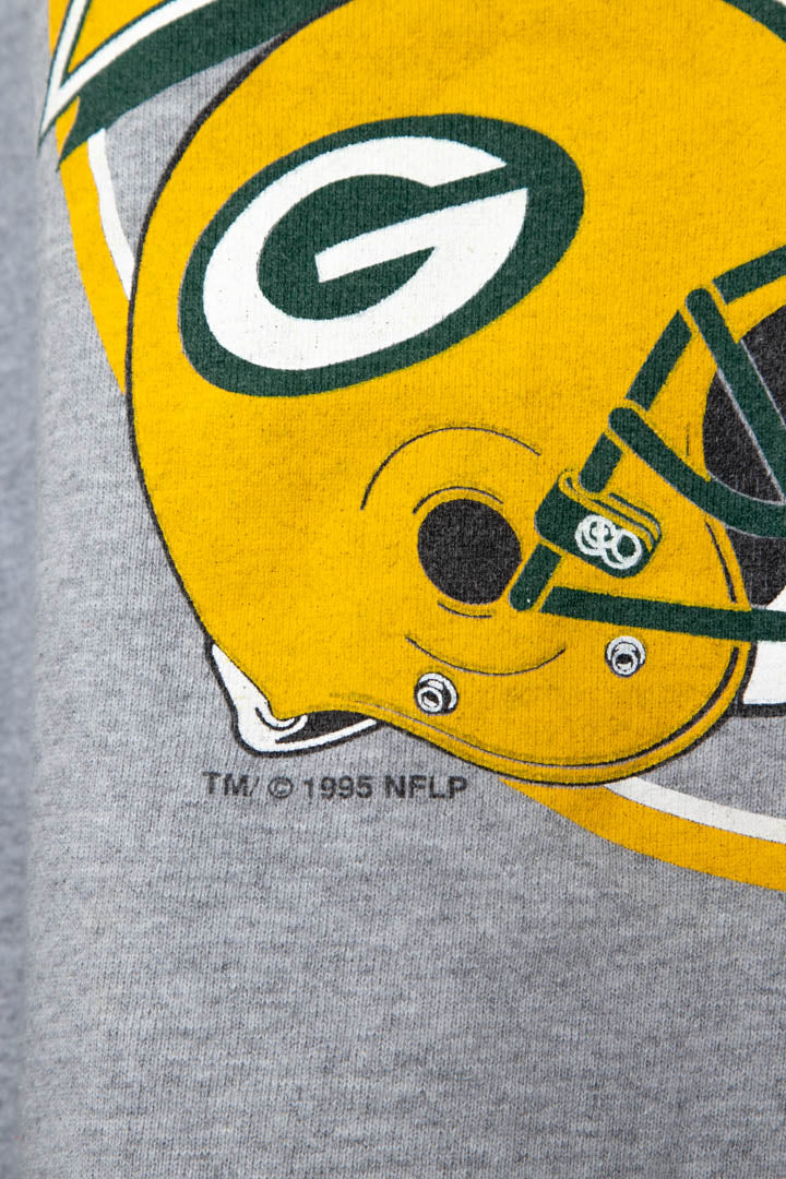 Image of 1995 Green Bay Packers Brett Favre Graphic Starter Sweatshirt (L)