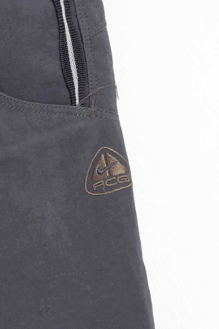 Image of Nike ACG Shorts (M)