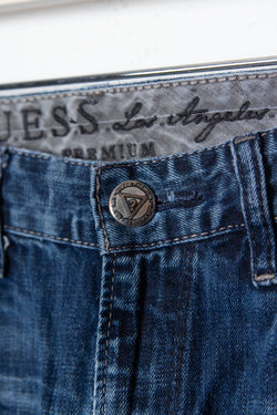 Image of Guess Slim Straight Lincoln Denim Jeans (W33)