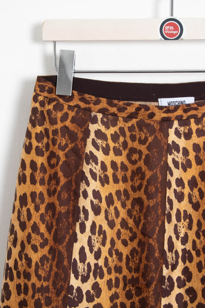 Image of Women's Moschino Leopard Print Structured Gored Silk Skirt (UK 10)