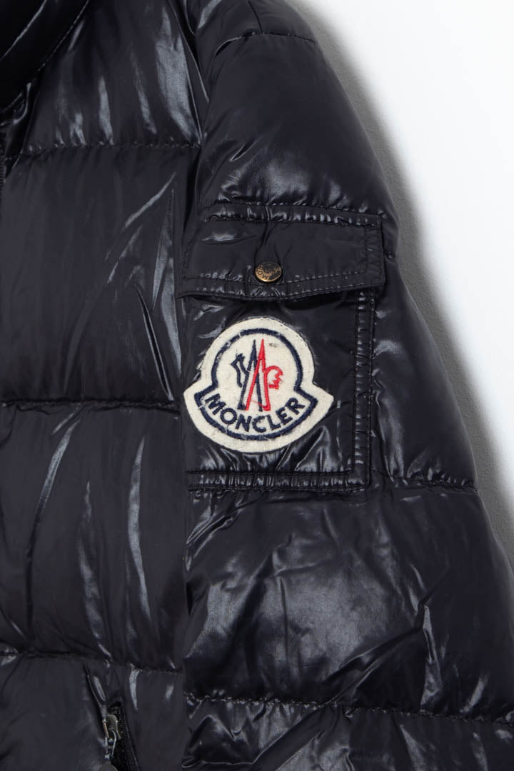 Image of Women's Moncler Badia Down Puffer Jacket (M)