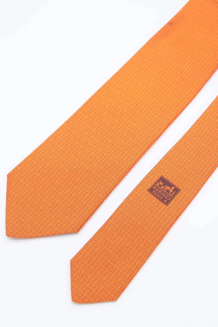 Image of Hermès Faconnee H Silk Tie