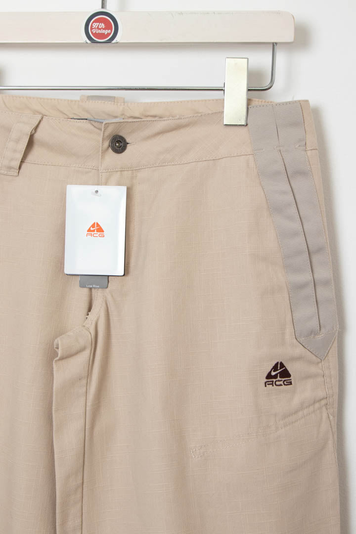 Image of BNWT Women's Nike ACG Trousers (6)