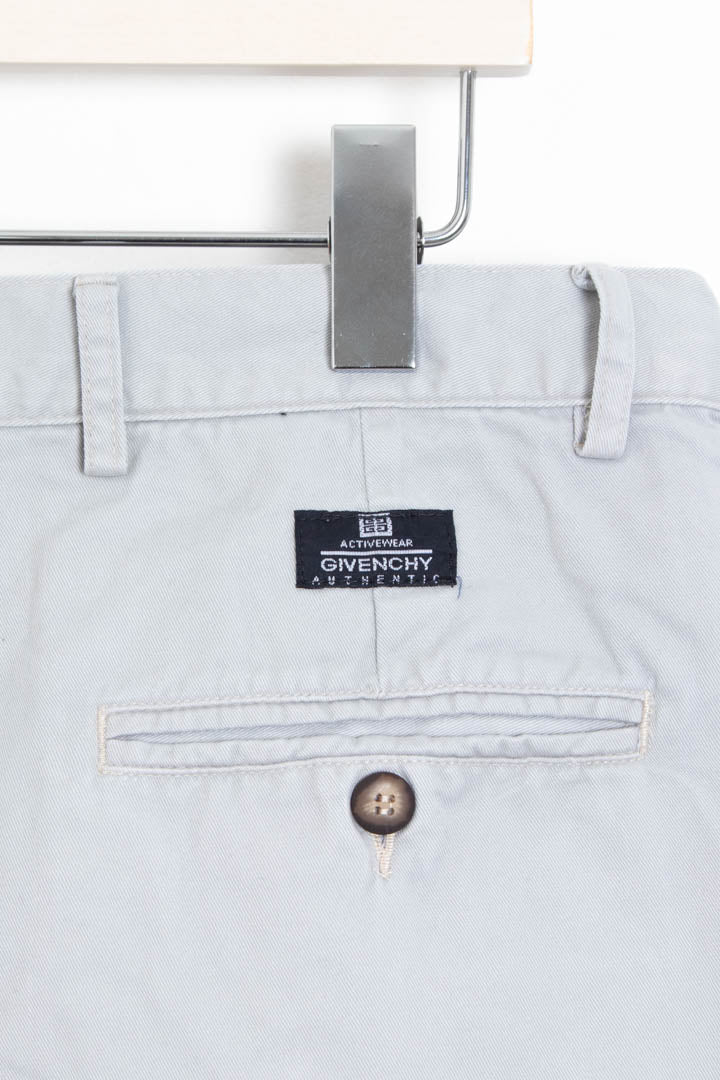 Image of Givenchy Baggy Chino Shorts (W36)