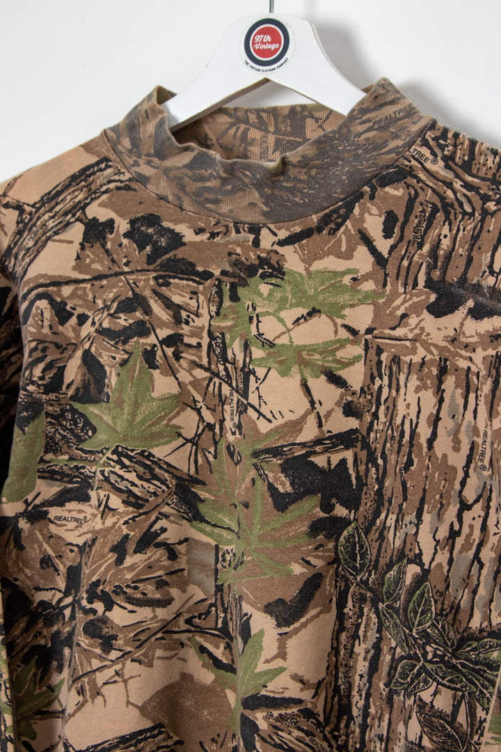 Image of Women's Realtree Camo Longsleeve T-Shirt (S)