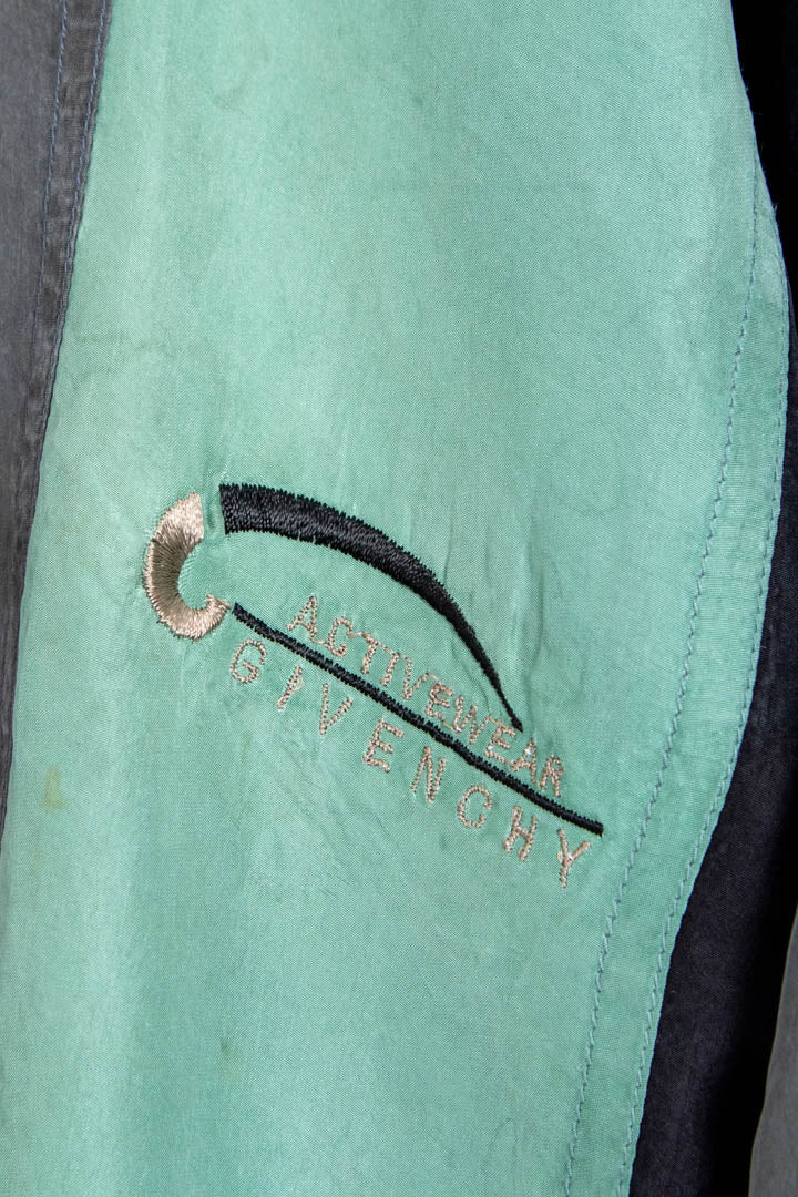 Image of Givenchy Windbreaker Jacket (L)