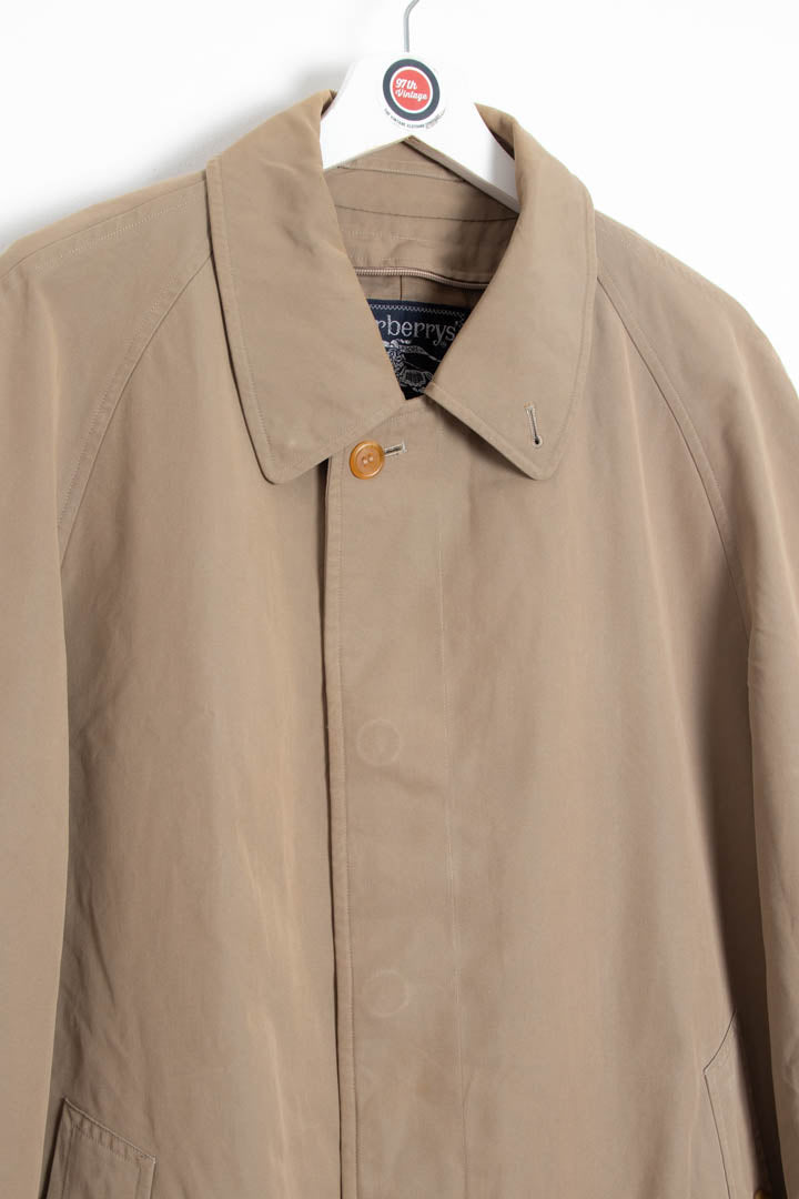 Image of Burberry Trench Coat (M)