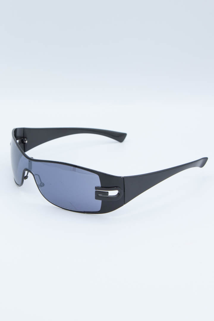 Image of Gucci Wrap Shield Sunglasses