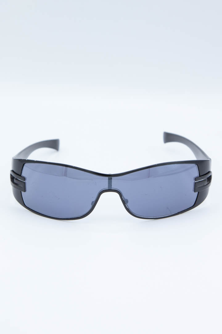 Image of Gucci Wrap Shield Sunglasses