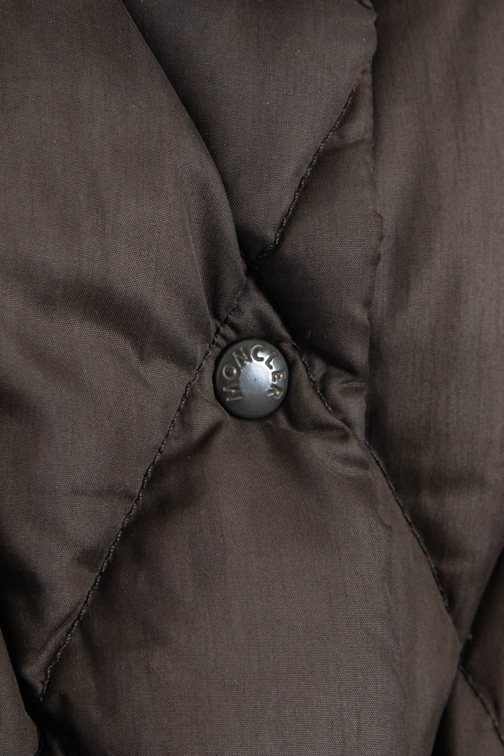 Image of Women's Moncler Long Quilted Puffer Jacket (M)