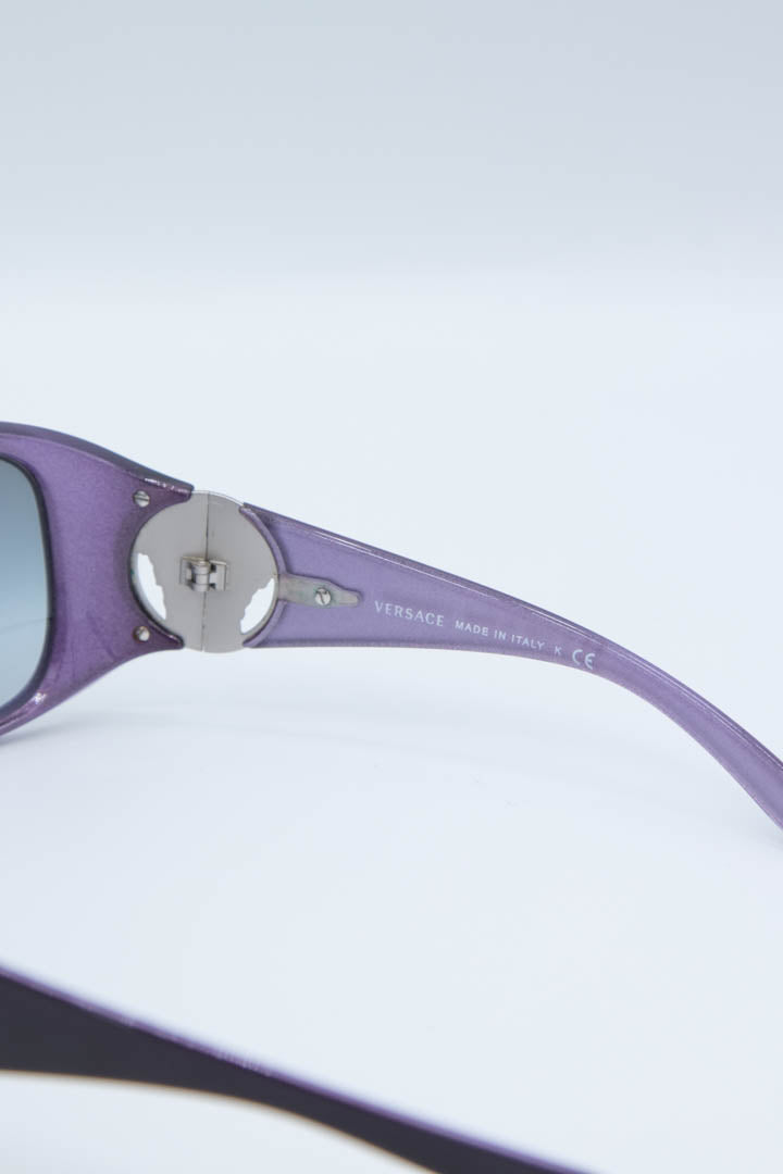 Image of Women's Versace Wrap Shield Sunglasses 4143B