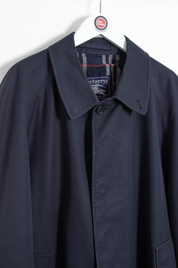 Image of Burberry Trench Coat (M)