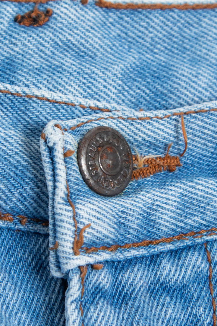 Image of Women's Levi's 501 High Waisted Denim Jeans (UK 8)