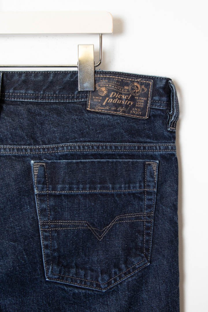 Diesel Regular Slim Straight Denim Jeans (W36) - 97th Vintage