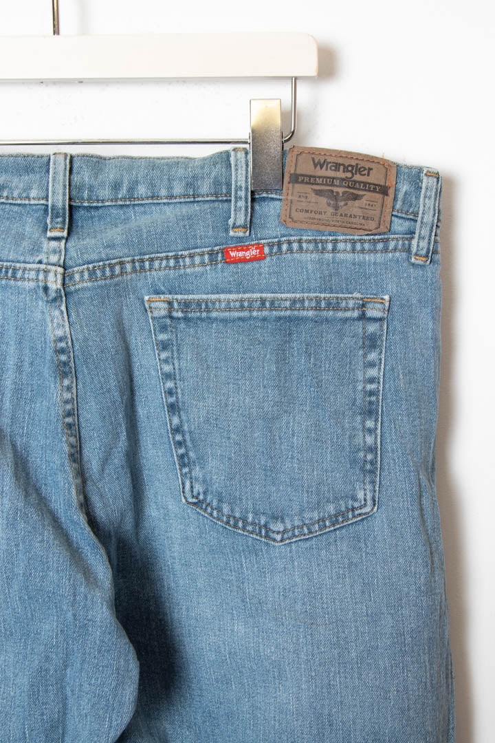 Wrangler Light Wash Baggy Denim Jeans (W38) - 97th Vintage