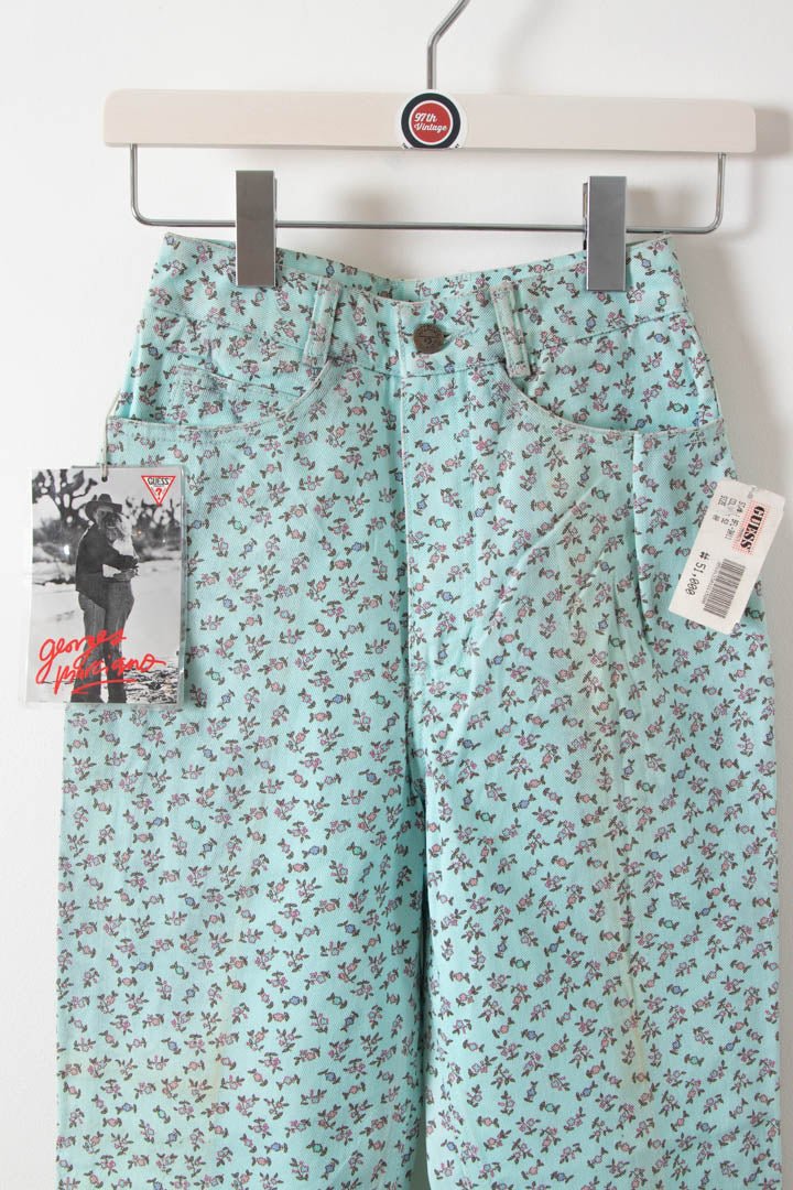 Women's BNWT Guess Floral Print Denim Jeans (W22) - 97th Vintage